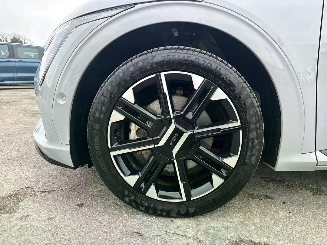 Used Kia EV6 2025 for sale - 78043685: Photo 2