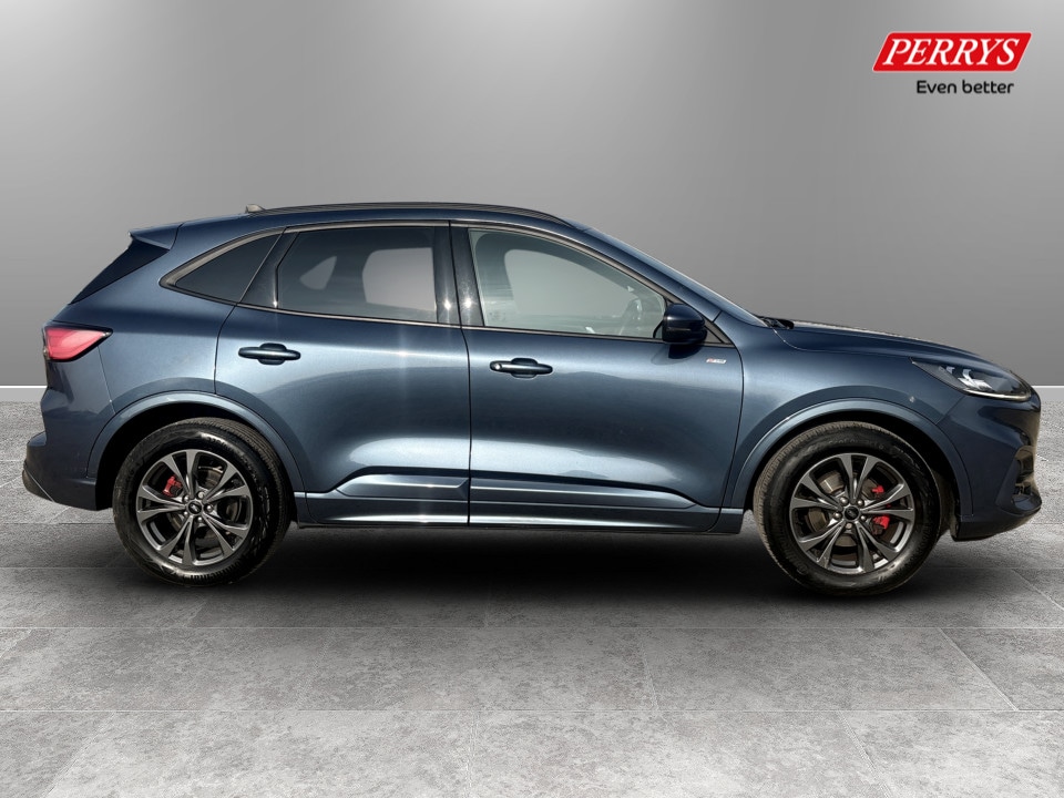 Used Ford Kuga 2023 for sale - 77980431: Photo 2