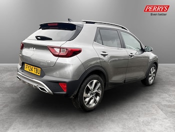 Used Kia Stonic 2024 for sale - 78011999: Photo