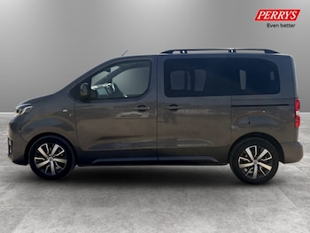 Used Toyota PROACE CITY Verso 2019 for sale - 79500151: Photo
