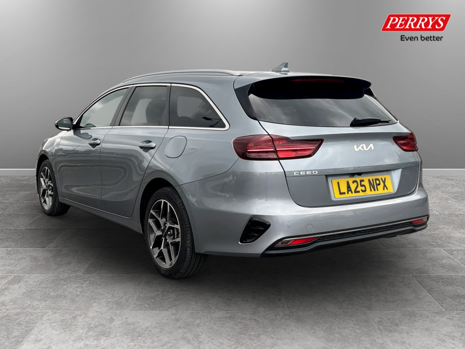 Used Kia Ceed 2025 for sale - 77896500: Photo 5