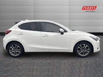 Used Mazda Mazda2 2019 for sale - 77297373: Photo