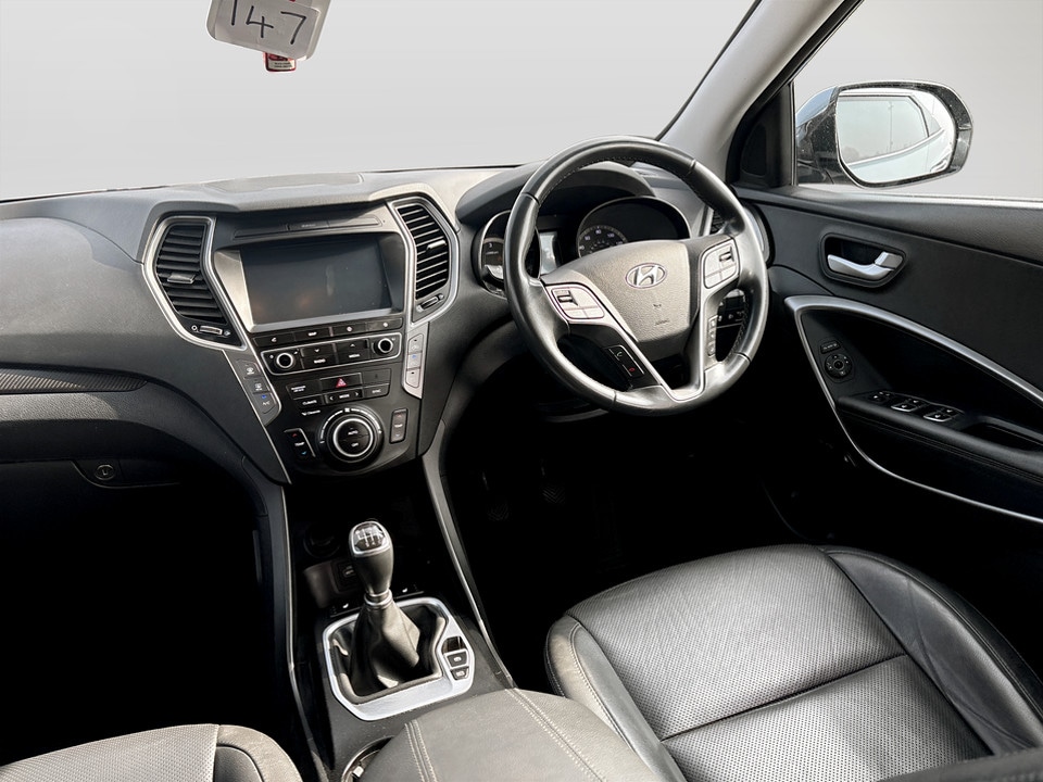 Used Hyundai Santa Fe 2018 for sale - 77980320: Photo 42