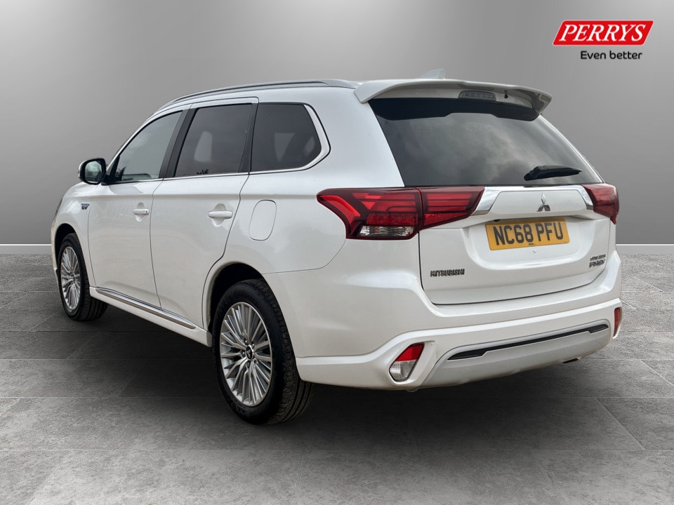 Used Mitsubishi Outlander 2019 for sale - 77846024: Photo 3