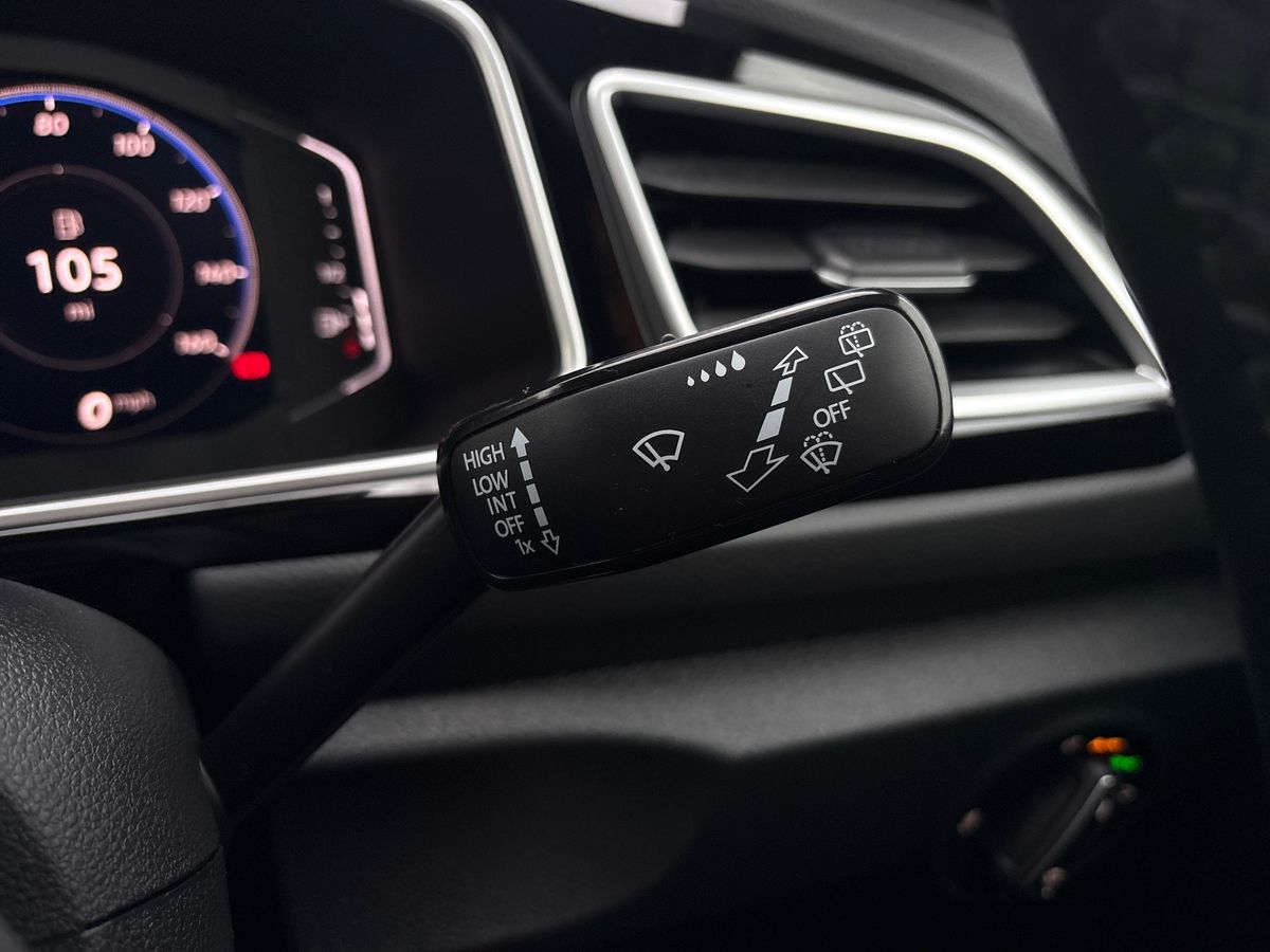 Used Volkswagen T-Roc 2023 for sale - 77311060: Photo 21