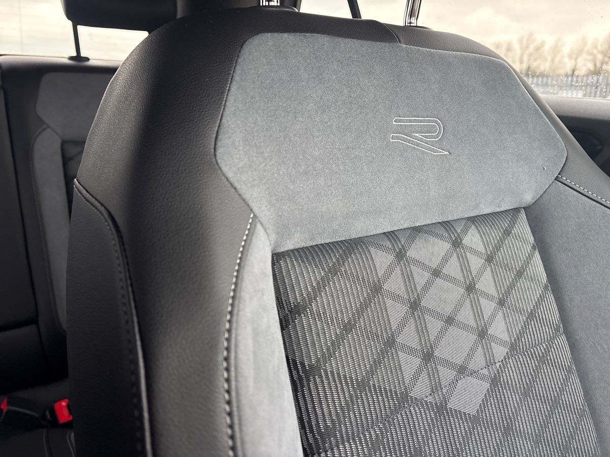 Used Volkswagen T-Roc 2023 for sale - 77311060: Photo 28