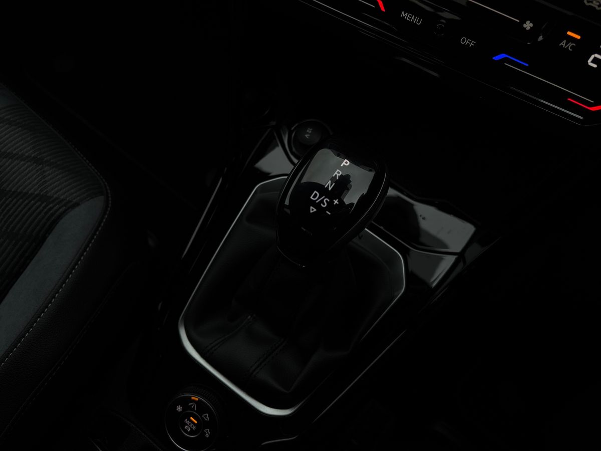 Used Volkswagen T-Roc 2023 for sale - 77311060: Photo 31