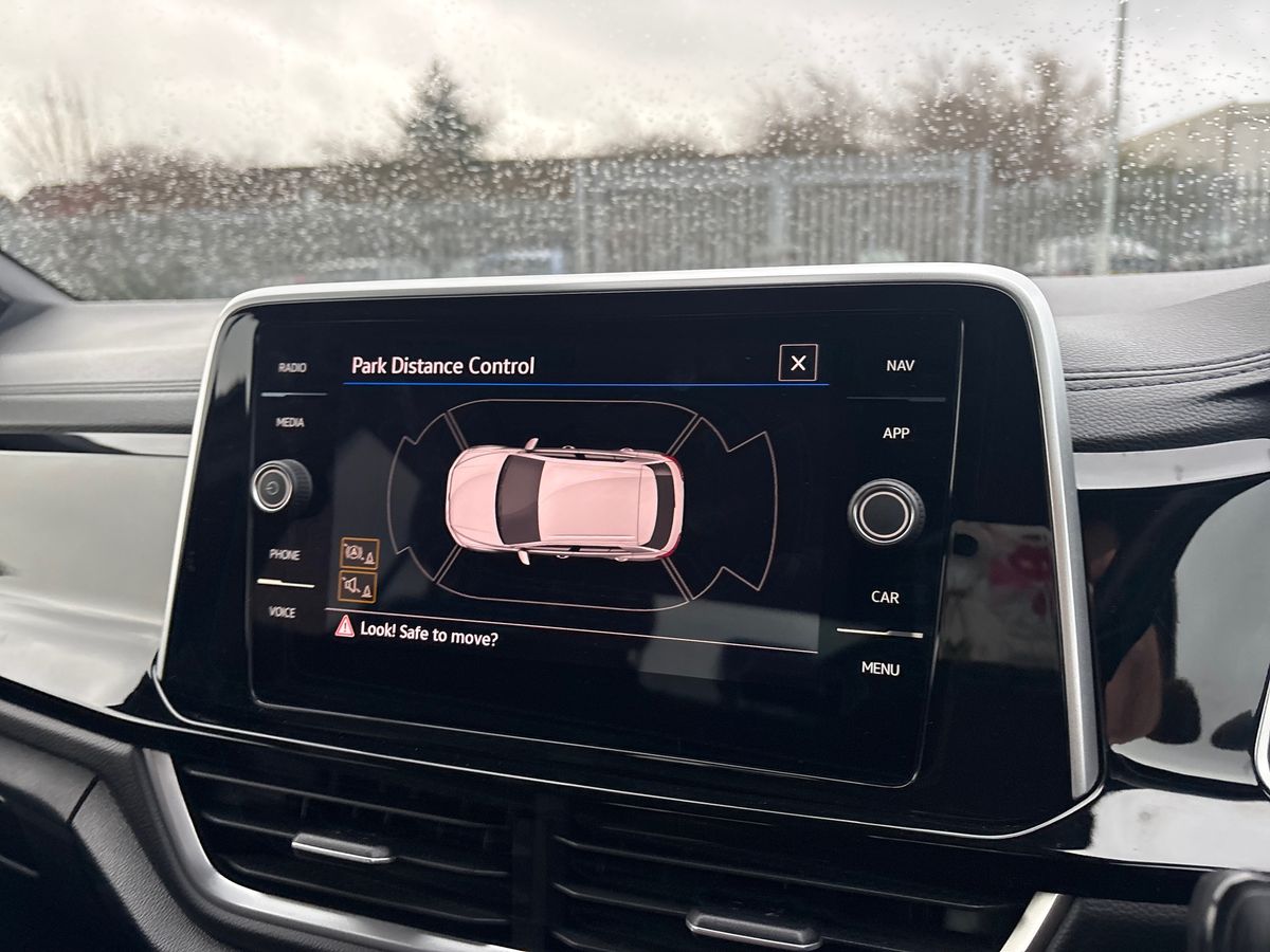 Used Volkswagen T-Roc 2023 for sale - 77311060: Photo 32