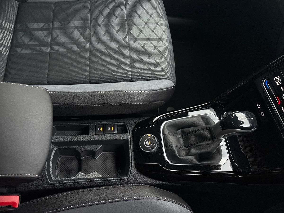 Used Volkswagen T-Roc 2023 for sale - 77311060: Photo 38