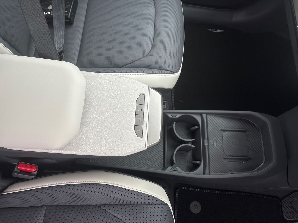 Used Kia EV3 2025 for sale - 76878357: Photo 35