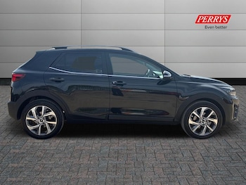 Used Kia Stonic 2024 for sale - 75555500: Photo