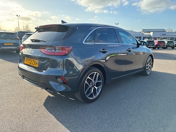 Used Kia Ceed 2022 for sale - 77743696: Photo