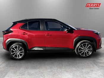 Used Toyota Yaris Cross 2024 for sale - 77916606: Photo