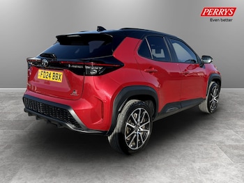 Used Toyota Yaris Cross 2024 for sale - 77916606: Photo