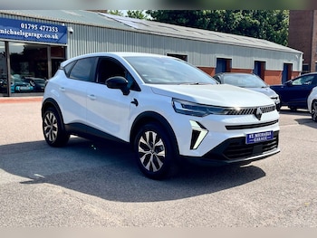 Used Renault Captur 2025 for sale - 79101616: Photo