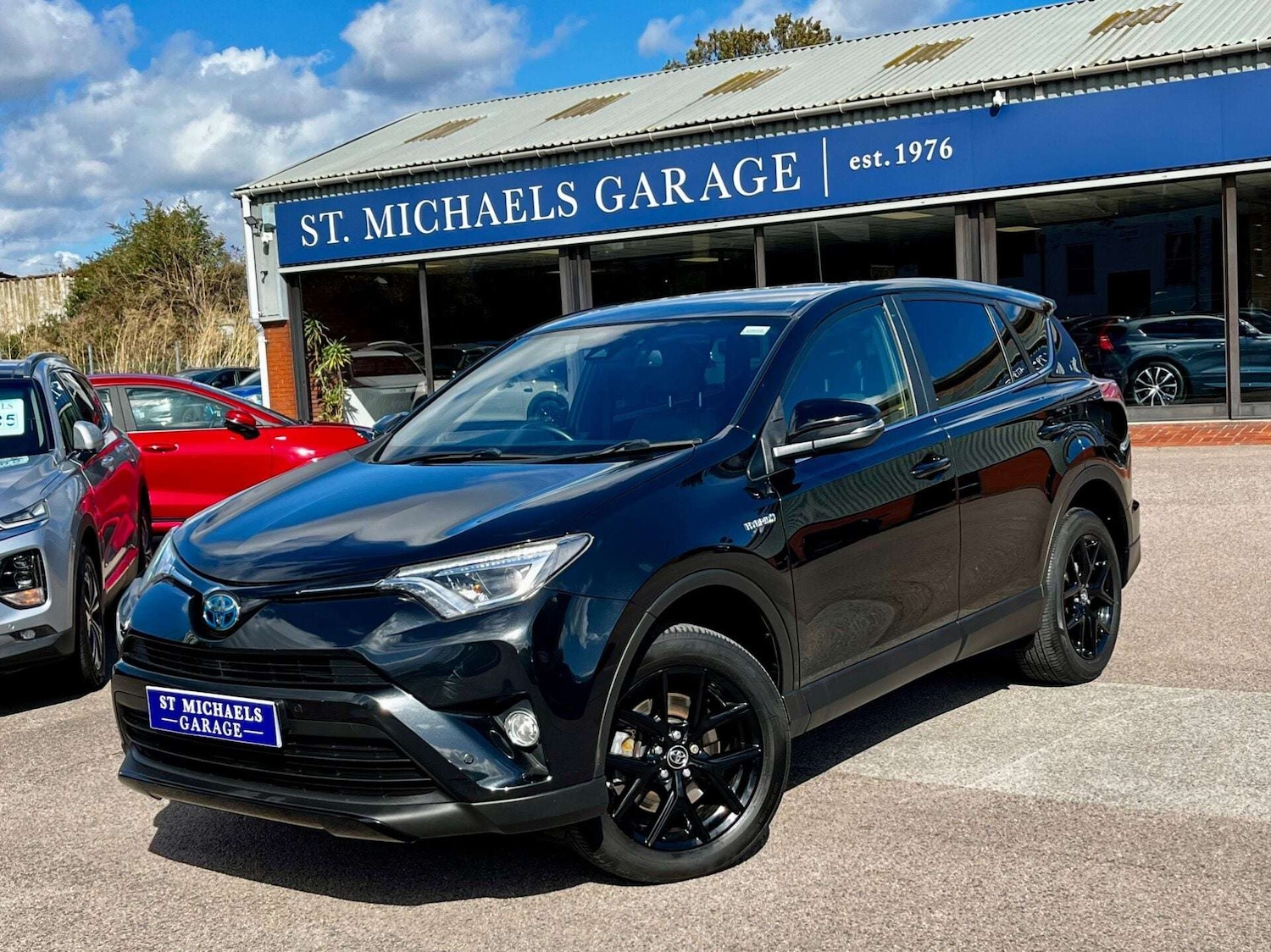Used Toyota RAV4 2018 for sale - 76905318: Photo 1