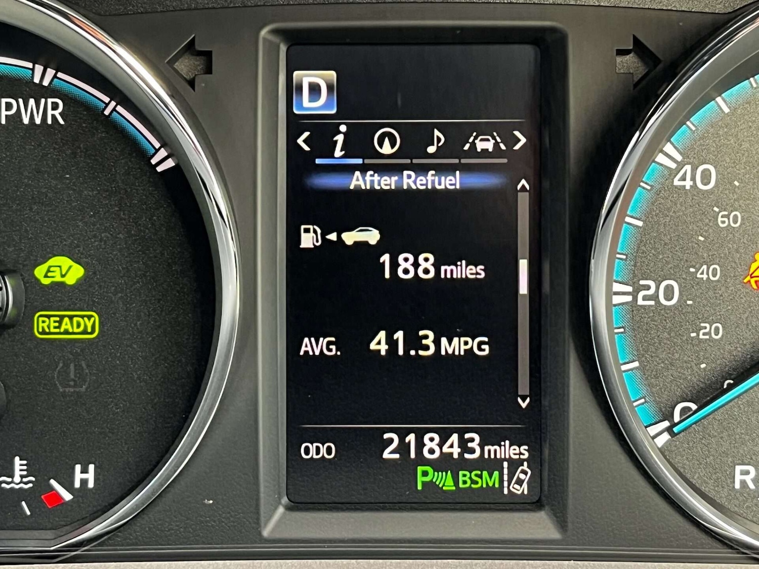 Used Toyota RAV4 2018 for sale - 76905318: Photo 22