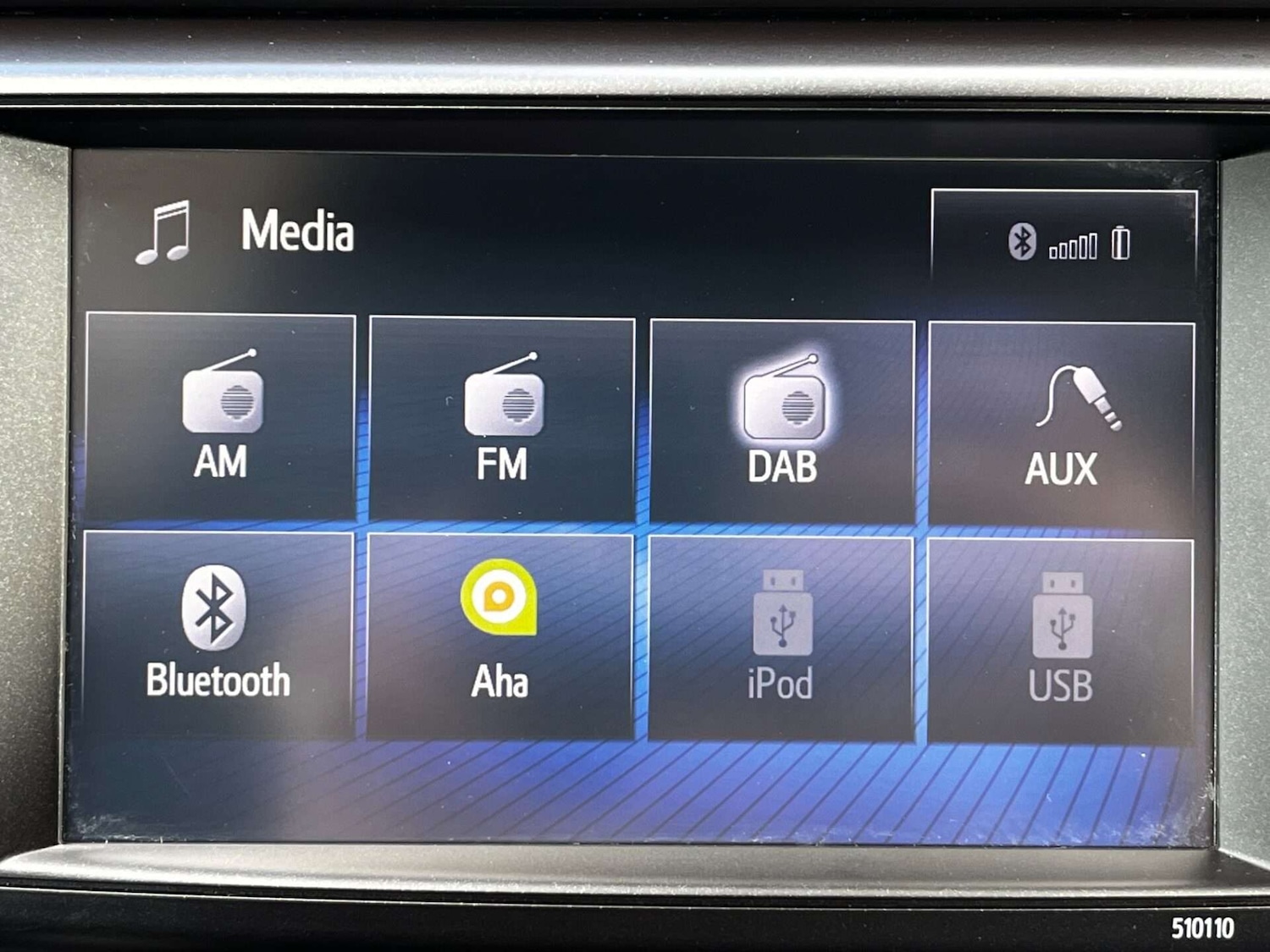 Used Toyota RAV4 2018 for sale - 76905318: Photo 41