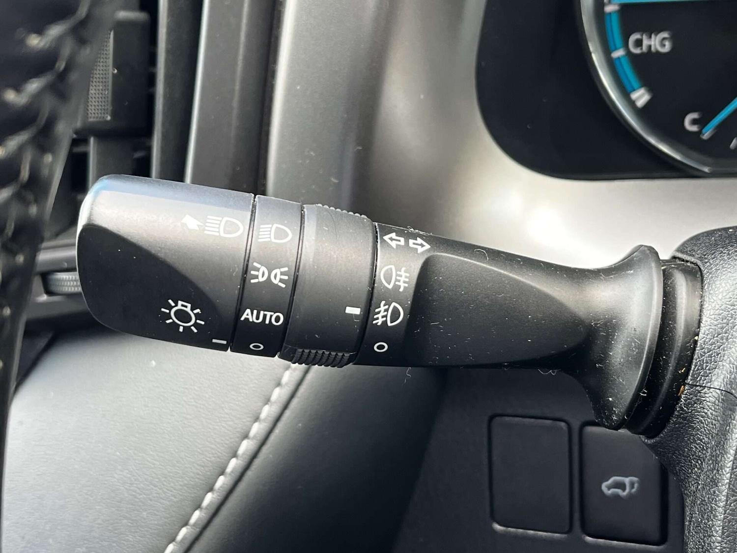 Used Toyota RAV4 2018 for sale - 76905318: Photo 51