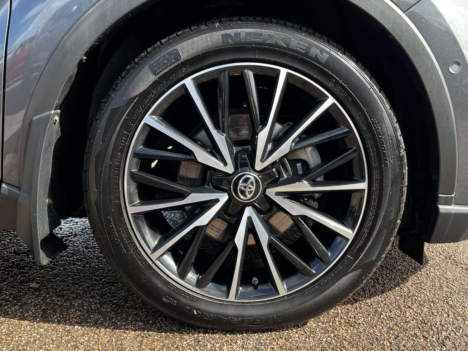 Used Toyota C-HR 2020 for sale - 76905314: Photo 16