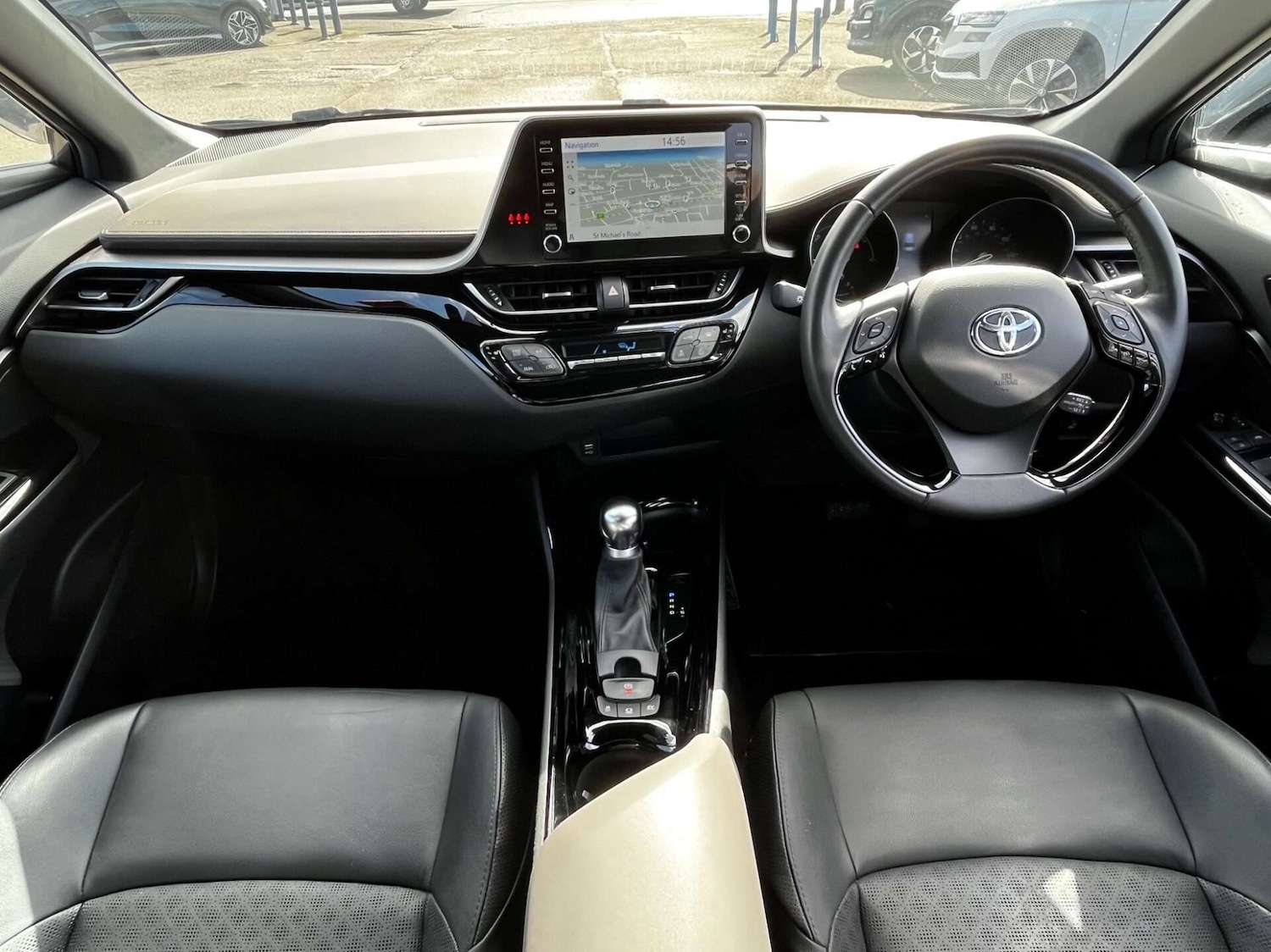 Used Toyota C-HR 2020 for sale - 76905314: Photo 2