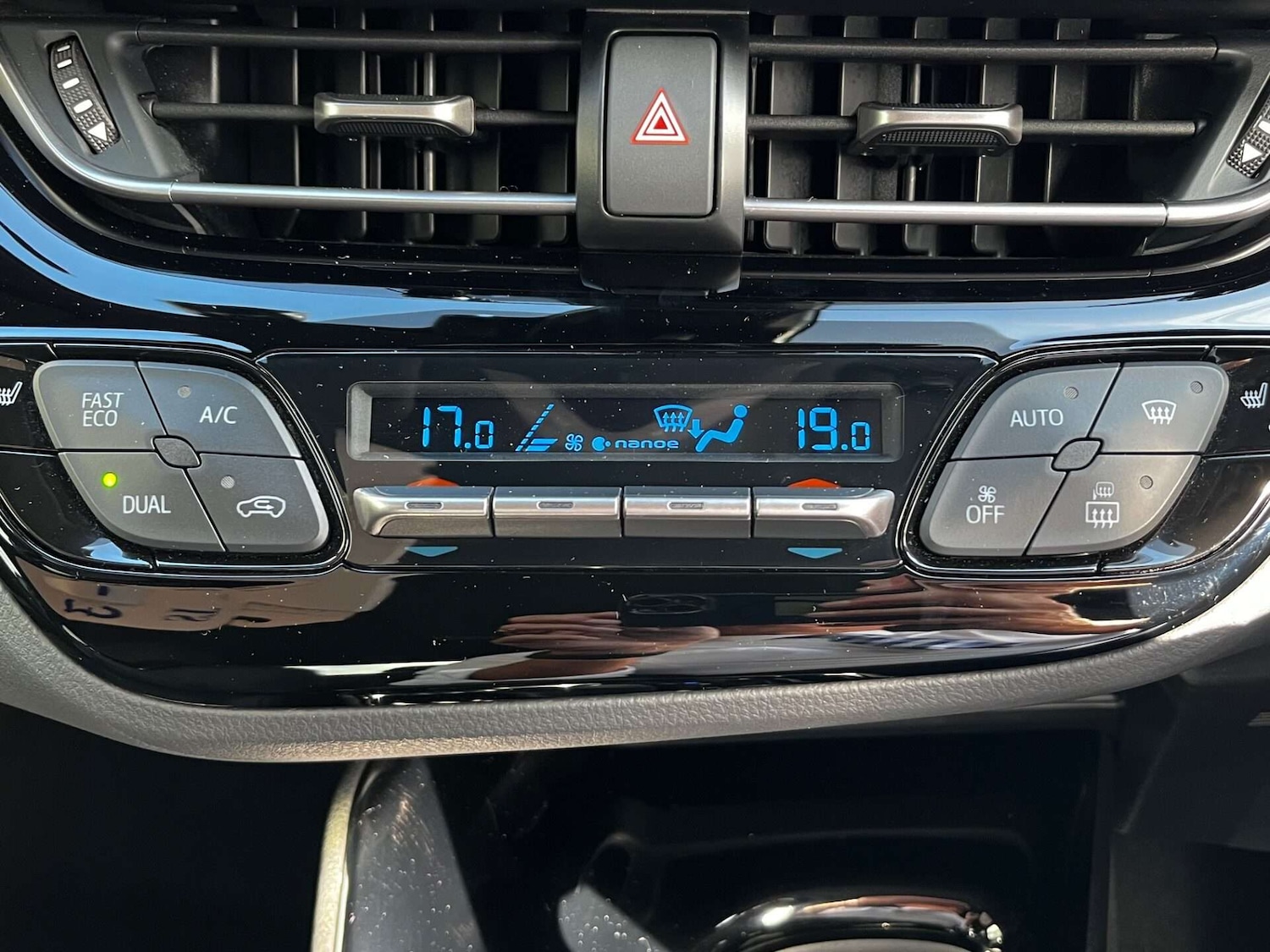 Used Toyota C-HR 2020 for sale - 76905314: Photo 48