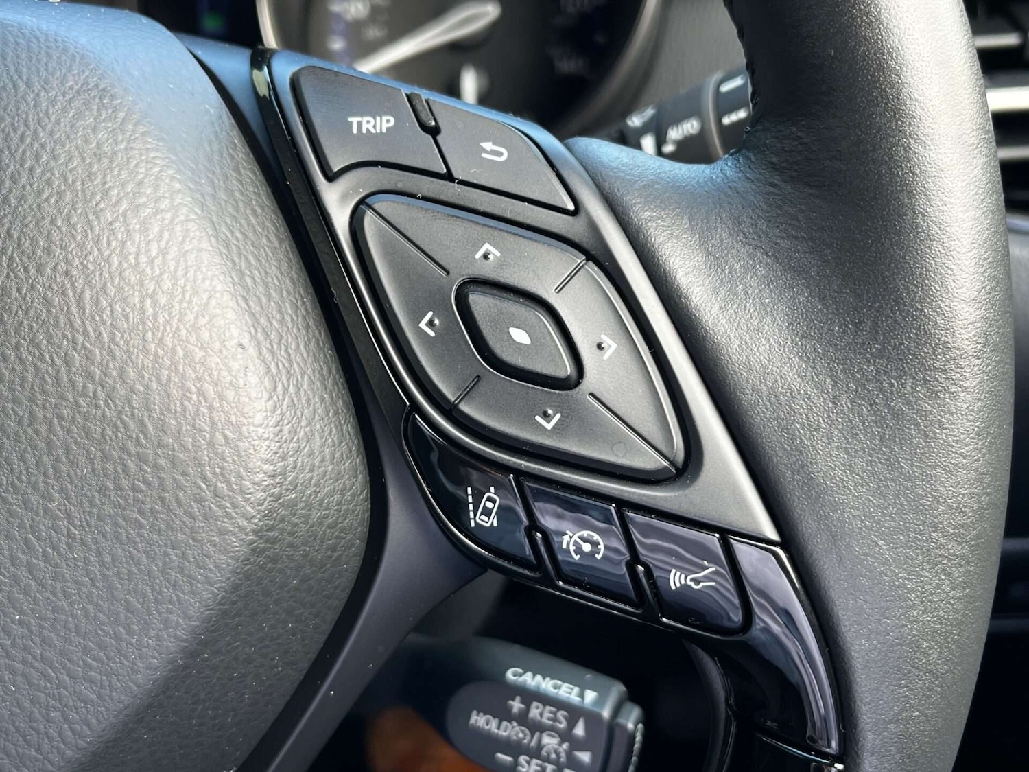 Used Toyota C-HR 2020 for sale - 76905314: Photo 57