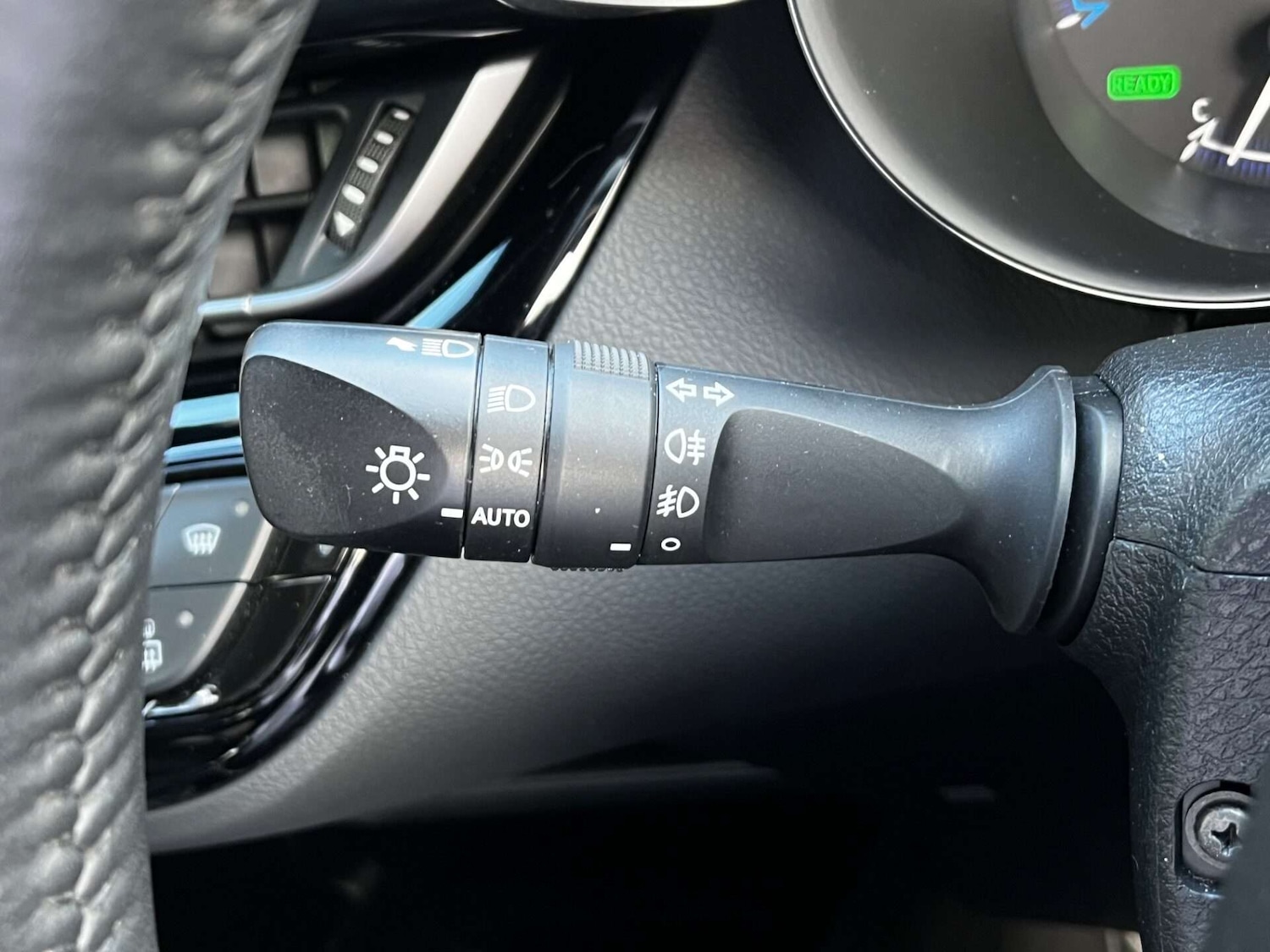 Used Toyota C-HR 2020 for sale - 76905314: Photo 58