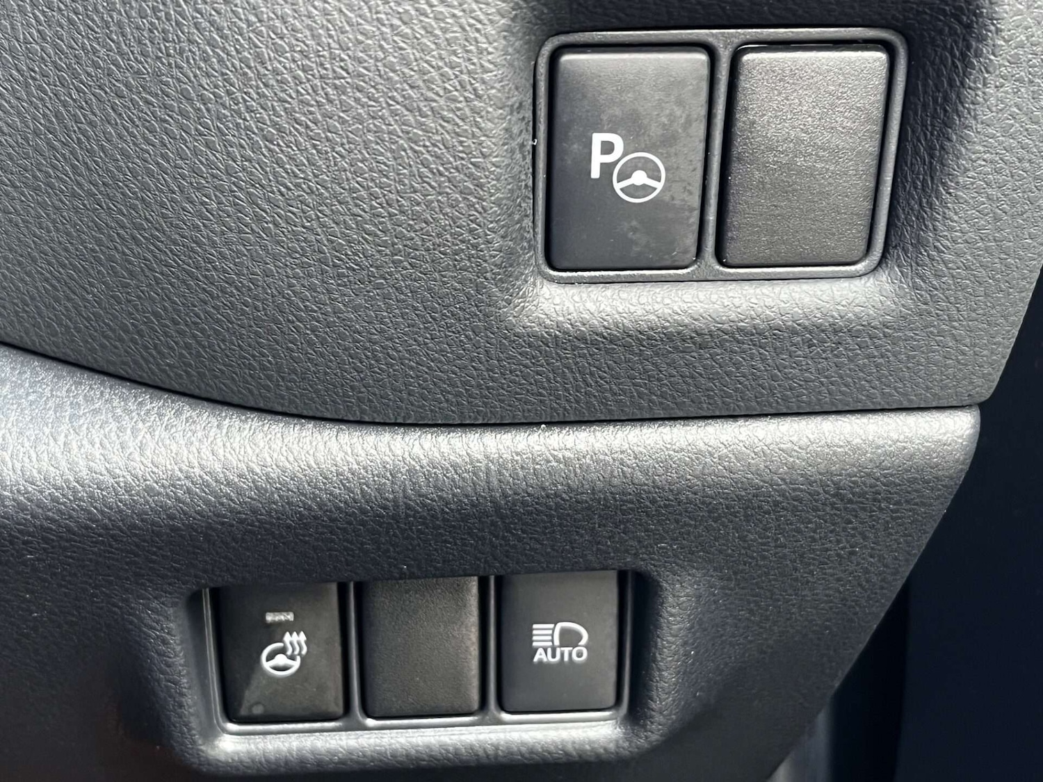 Used Toyota C-HR 2020 for sale - 76905314: Photo 61