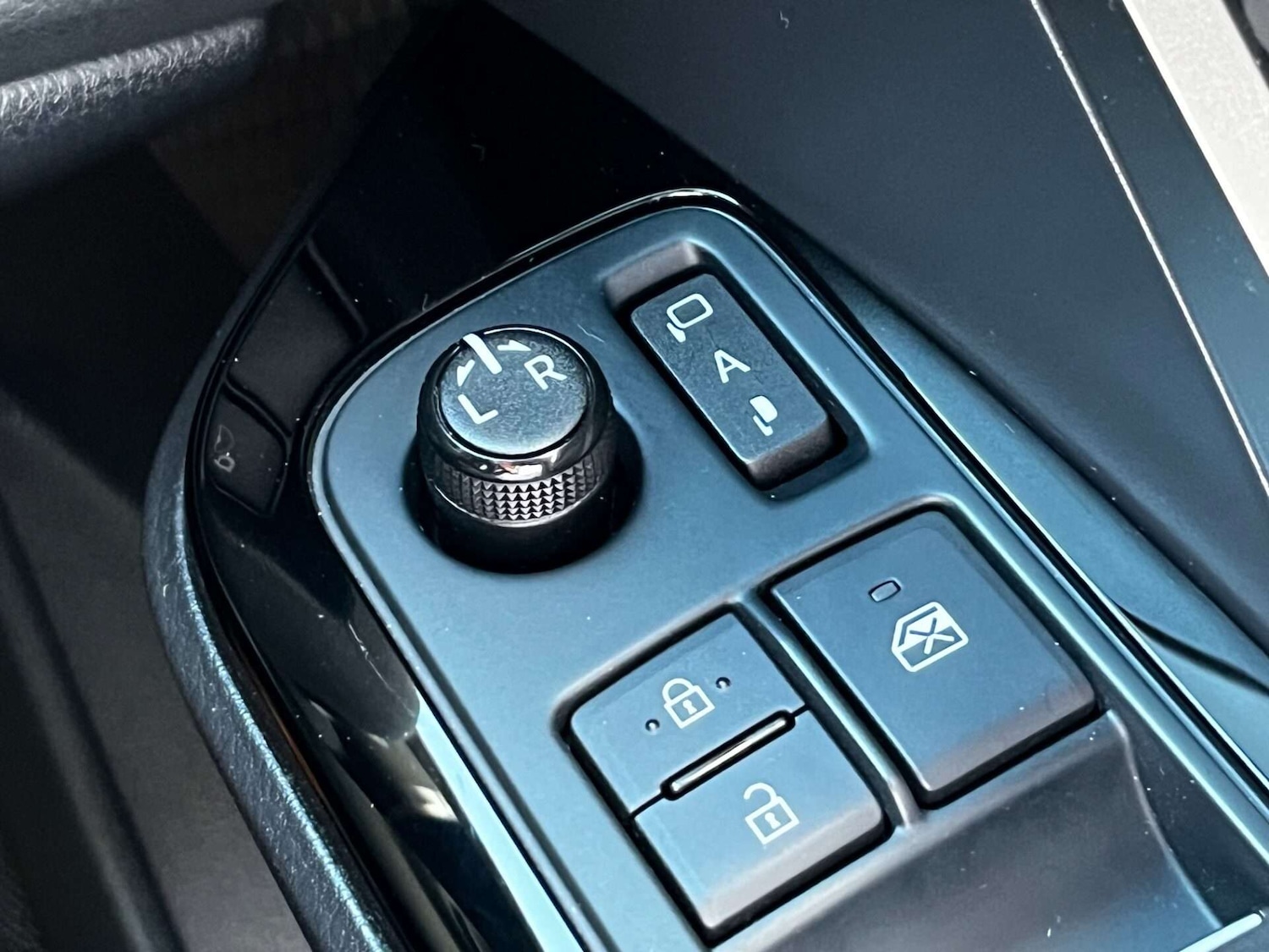 Used Toyota C-HR 2020 for sale - 76905314: Photo 62