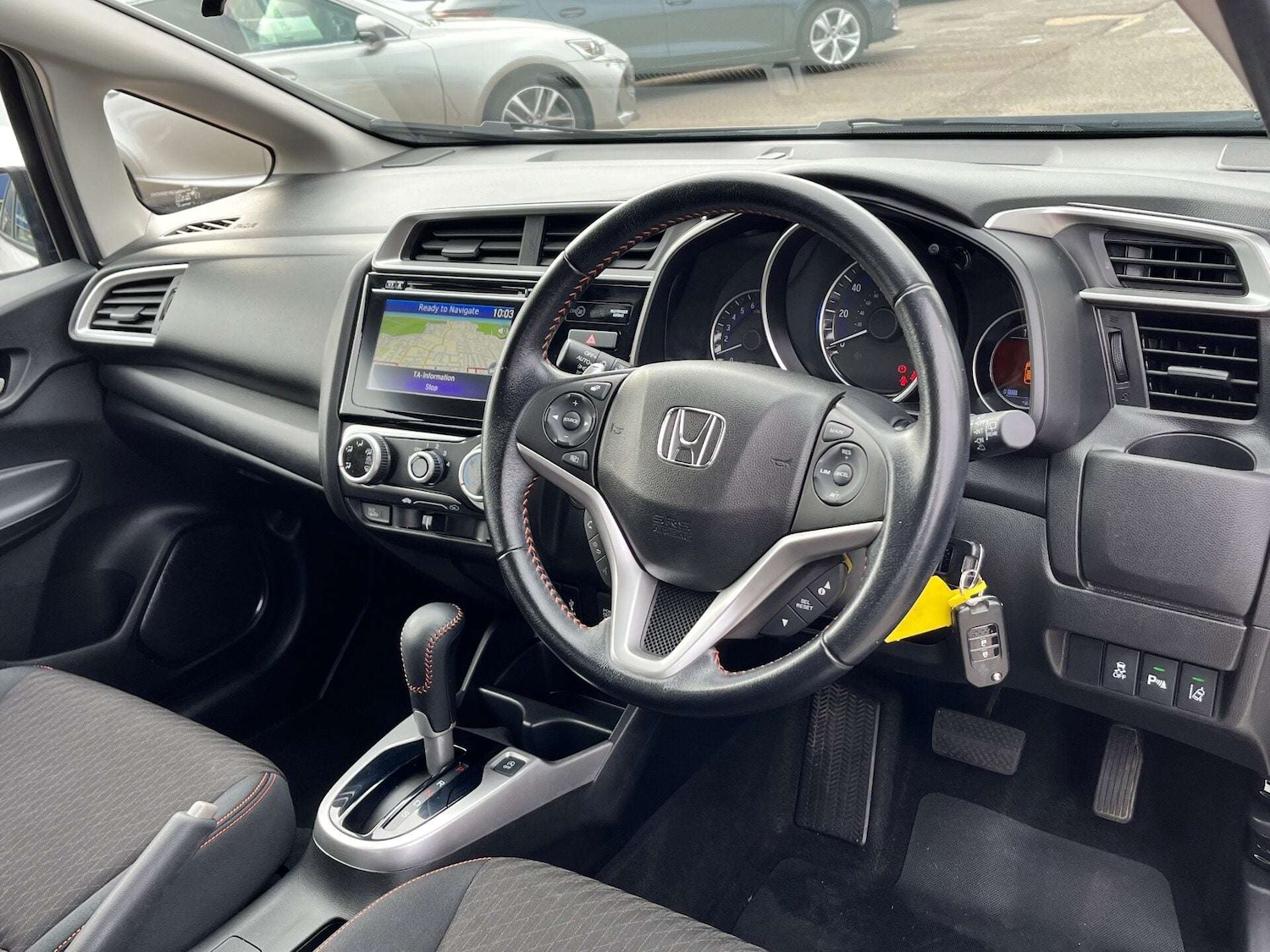 Used Honda Jazz 2019 for sale - 76905328: Photo 18