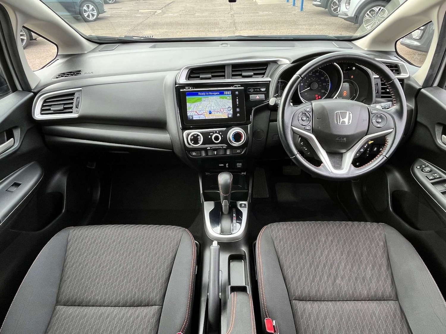 Used Honda Jazz 2019 for sale - 76905328: Photo 2