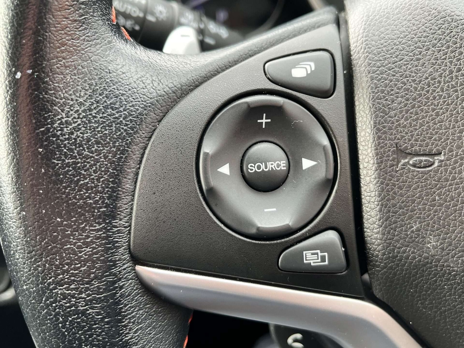 Used Honda Jazz 2019 for sale - 76905328: Photo 40