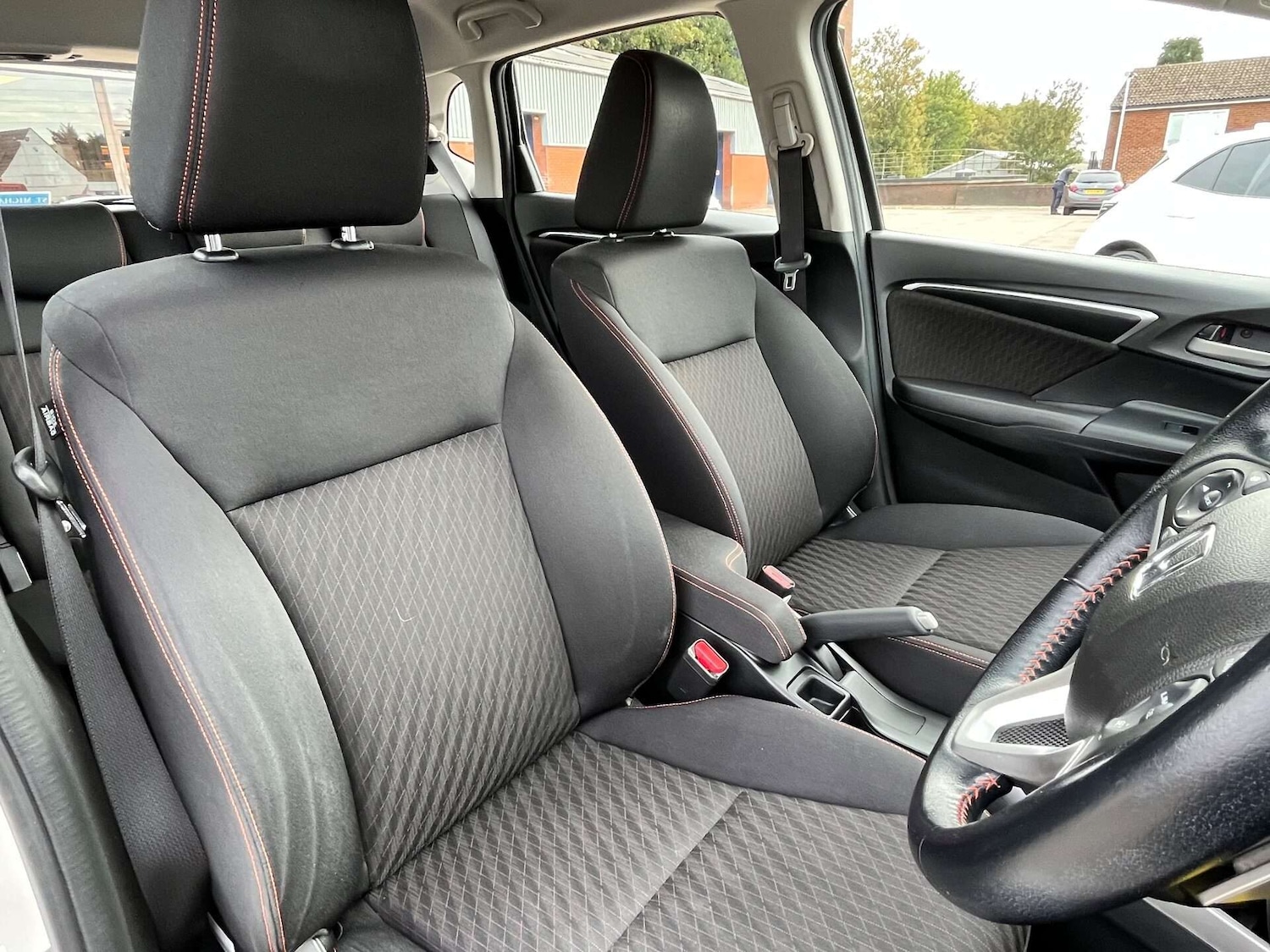 Used Honda Jazz 2019 for sale - 76905328: Photo 51