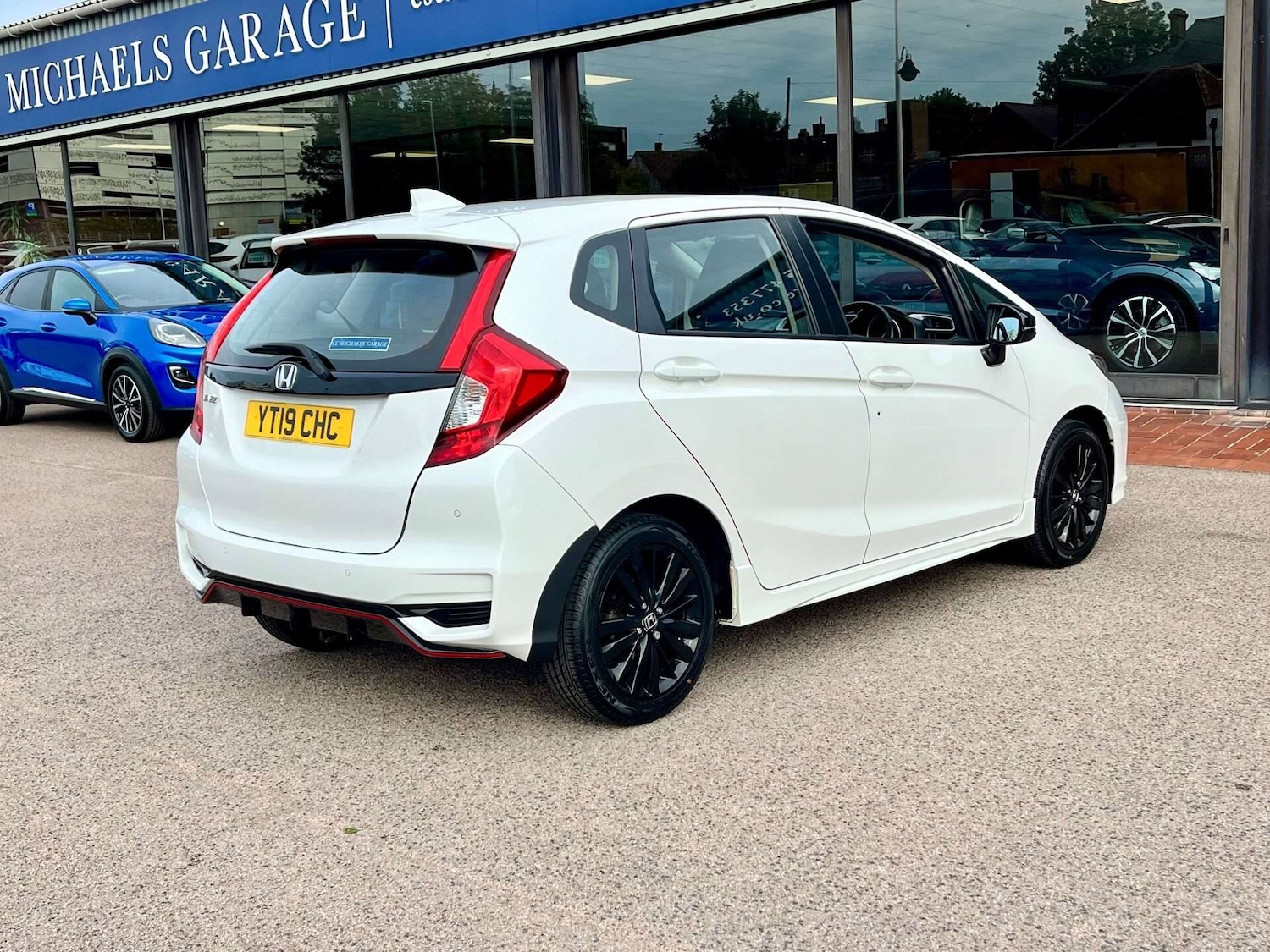 Used Honda Jazz 2019 for sale - 76905328: Photo 8