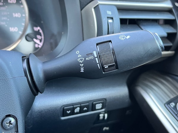 Used Lexus IS 2018 for sale - 74820589: Photo 54
