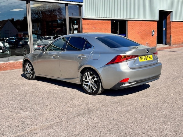 Used Lexus IS 2018 for sale - 74820589: Photo 9
