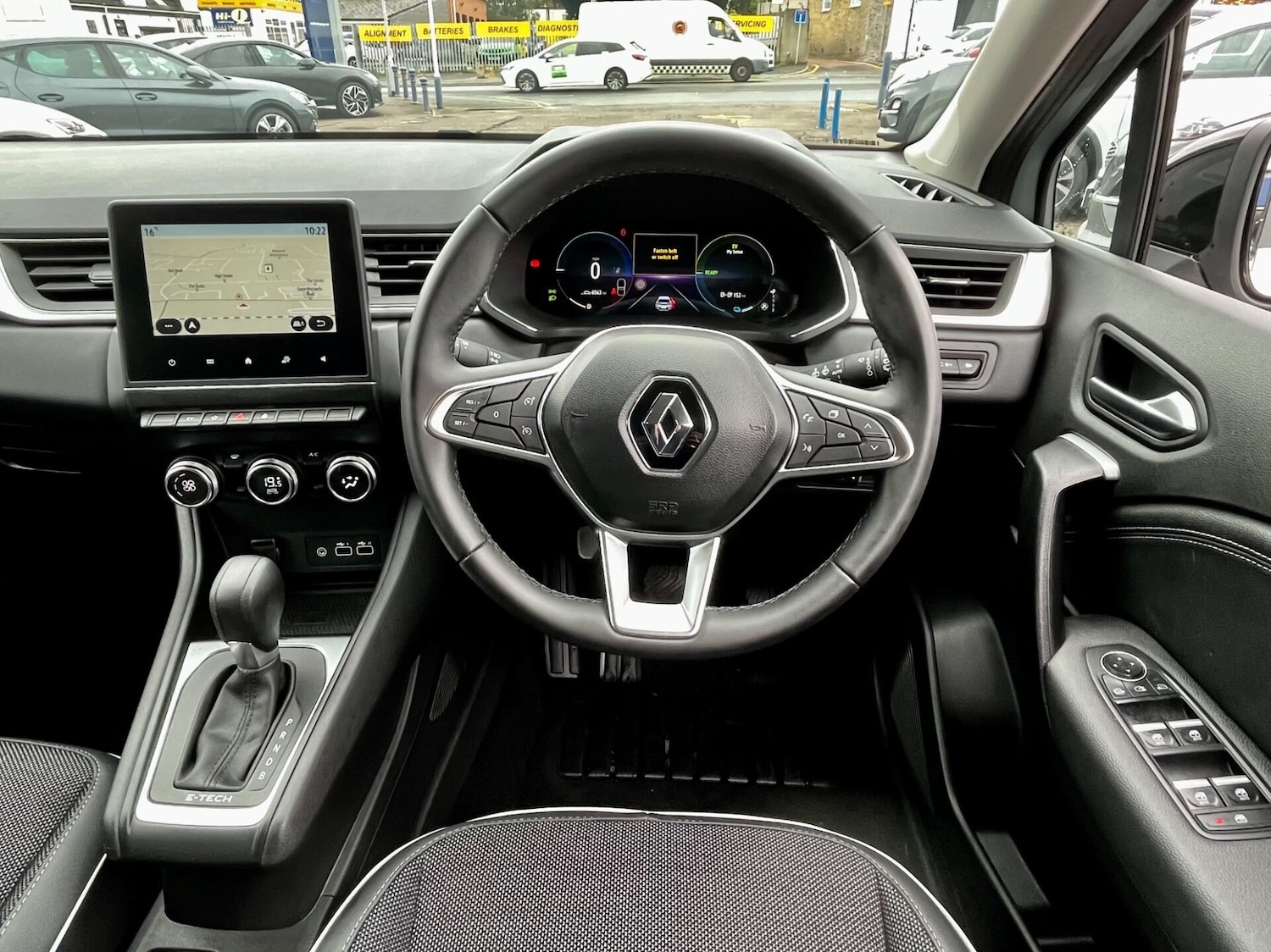Used Renault Captur 2023 for sale - 75958871: Photo 19