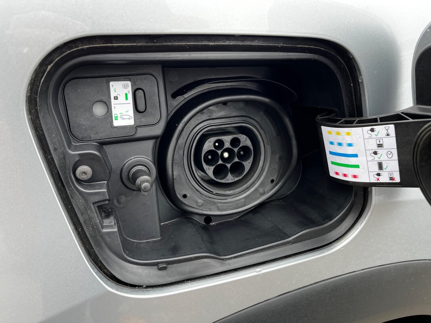 Used Renault Captur 2023 for sale - 75958871: Photo 72