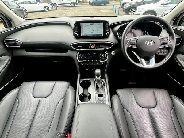 Used Hyundai Santa Fe 2019 for sale - 75425747: Photo 2