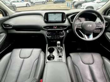 Used Hyundai Santa Fe 2019 for sale - 75425747: Photo