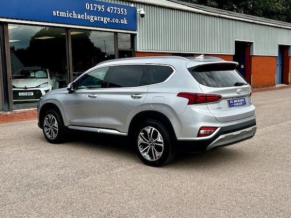 Used Hyundai Santa Fe 2019 for sale - 75425747: Photo 9