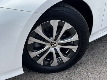 Used Toyota Prius 2020 for sale - 79489734: Photo