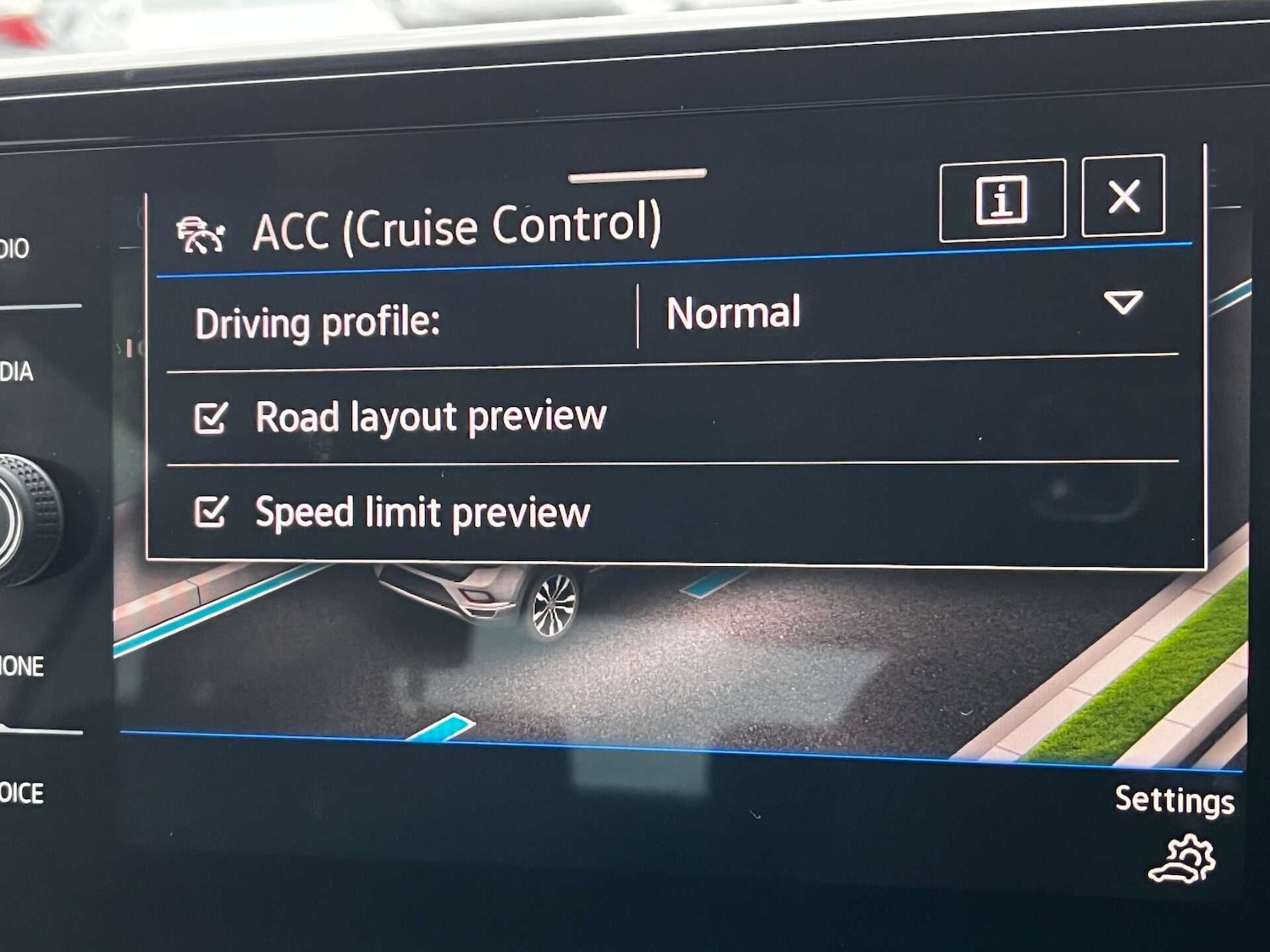 Used Volkswagen T-Roc 2025 for sale - 76905272: Photo 40