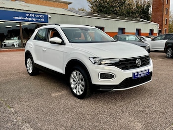 Used Volkswagen T-Roc 2019 for sale - 76438733: Photo
