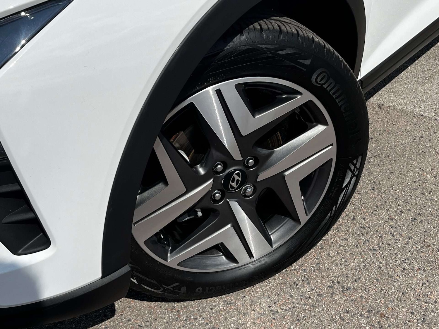 Used Hyundai BAYON 2024 for sale - 76905297: Photo 3