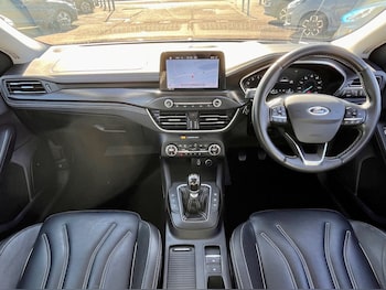 Used Ford Focus 2019 for sale - 76194640: Photo 2