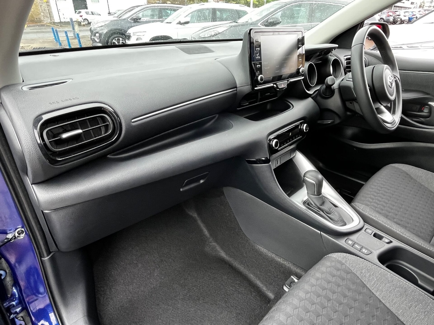 Used Toyota Yaris 2021 for sale - 75737710: Photo 17