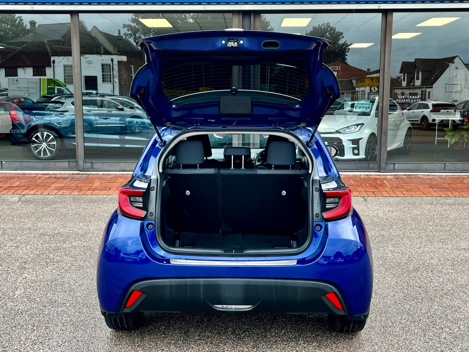 Used Toyota Yaris 2021 for sale - 75737710: Photo 62