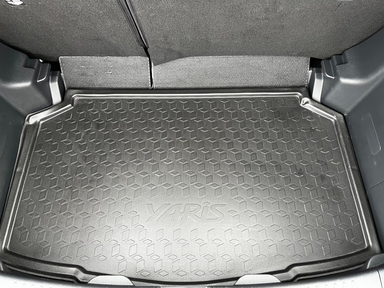 Used Toyota Yaris 2021 for sale - 75737710: Photo 65